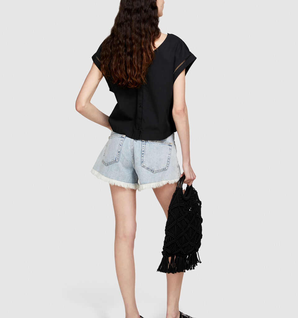 Cropped blouse with crochet - women's blouses - Black | Sisley image number 3
